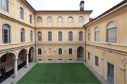 Chiostro con accesso dalla Sala Barozzi