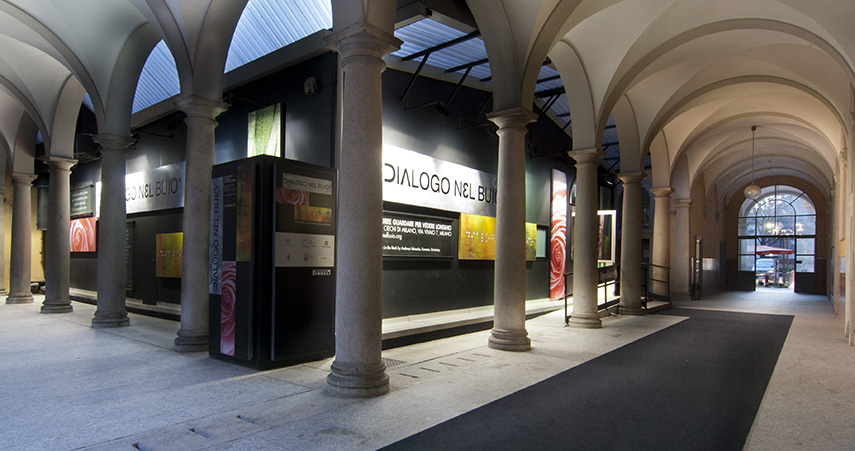 L'esterno della mostra
